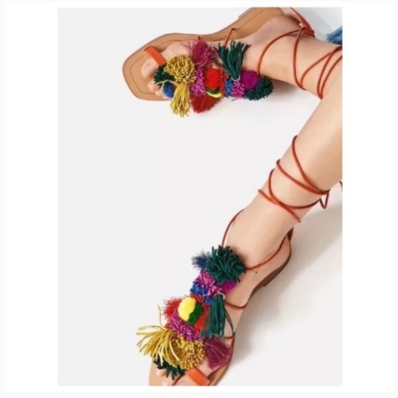 Zara Pom Pom Lace Up Sandales - Picture 2 of 8